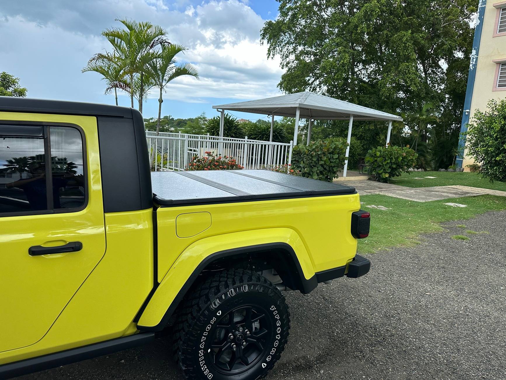 Jeep Gladiator HIGH VELOCITY YELLOW Gladiator JT Club ImportedPhoto.750518943.09042