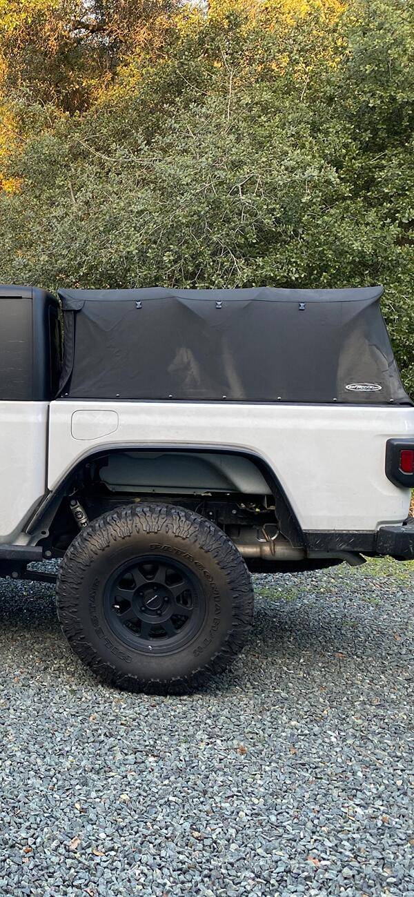 Jeep Gladiator Softopper IMG_1204