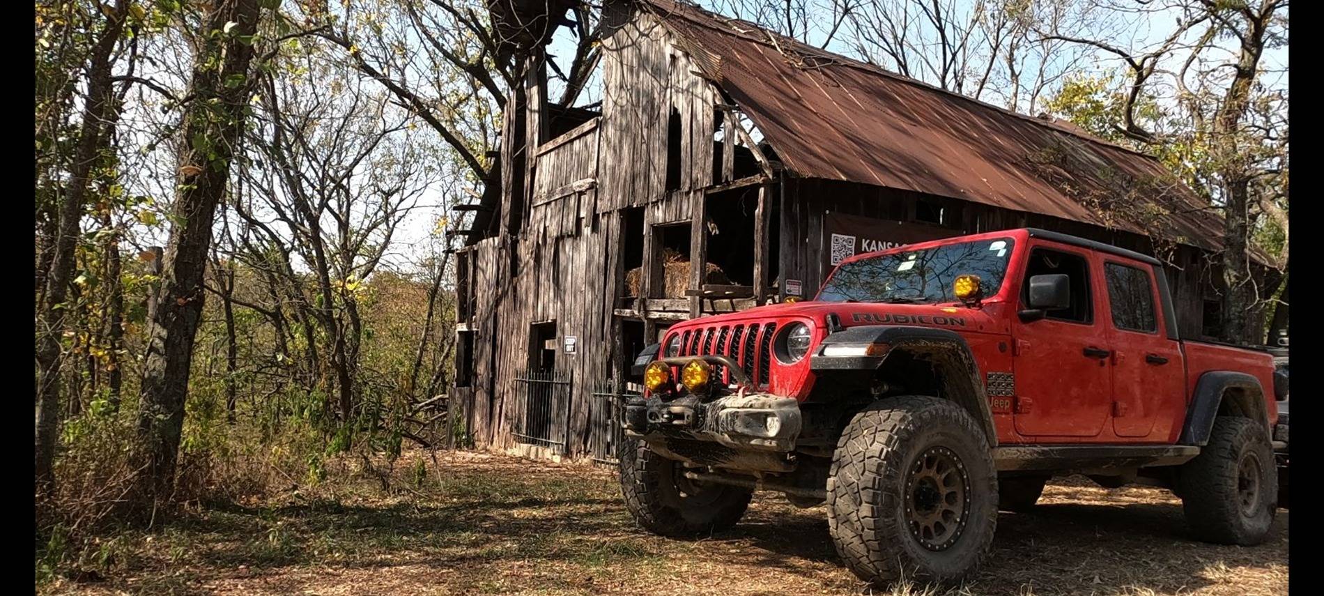 Jeep Gladiator FIRECRACKER RED Gladiator JT Club Kansas Rocks
