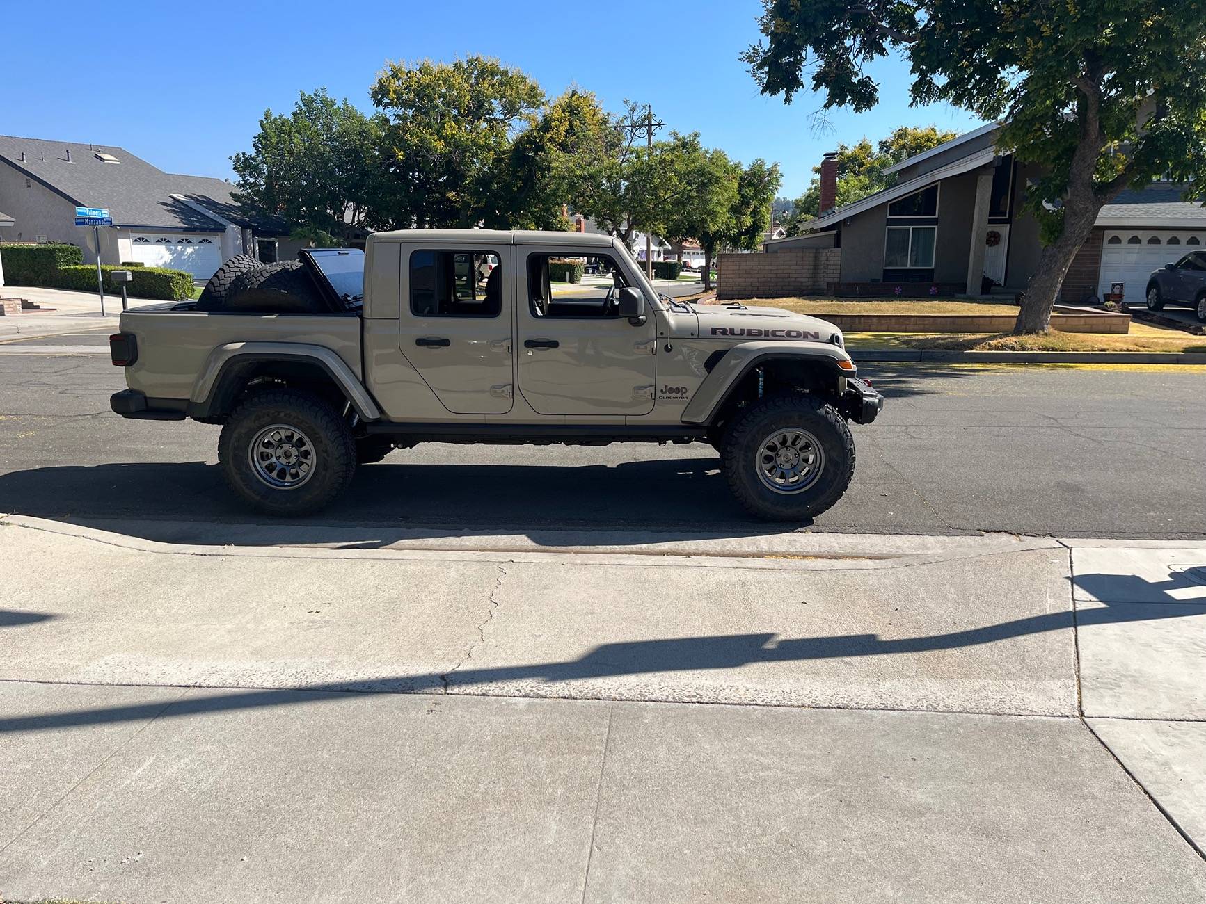 Jeep Gladiator Surf & SUP Gladiators out there - Post them up! IMG_2343