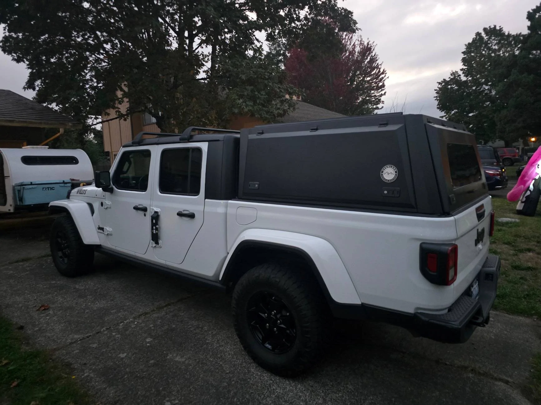 Jeep Gladiator New Overland Vehicle Systems Canopy 20241008_185620