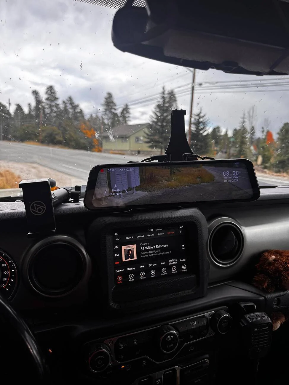 Jeep Gladiator Mirror style dash cam with Adaptive Cruise!! tempImage6UUhi
