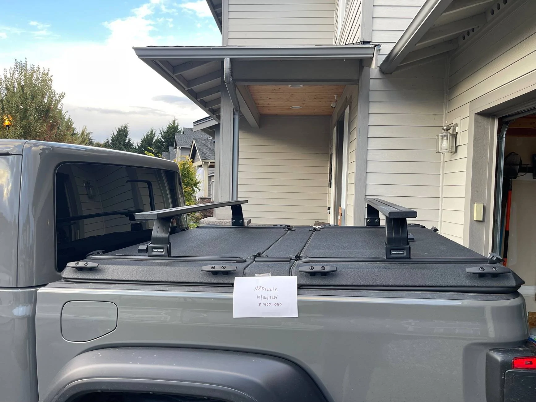 Jeep Gladiator Diamondback HD Tonneau IMG_4551