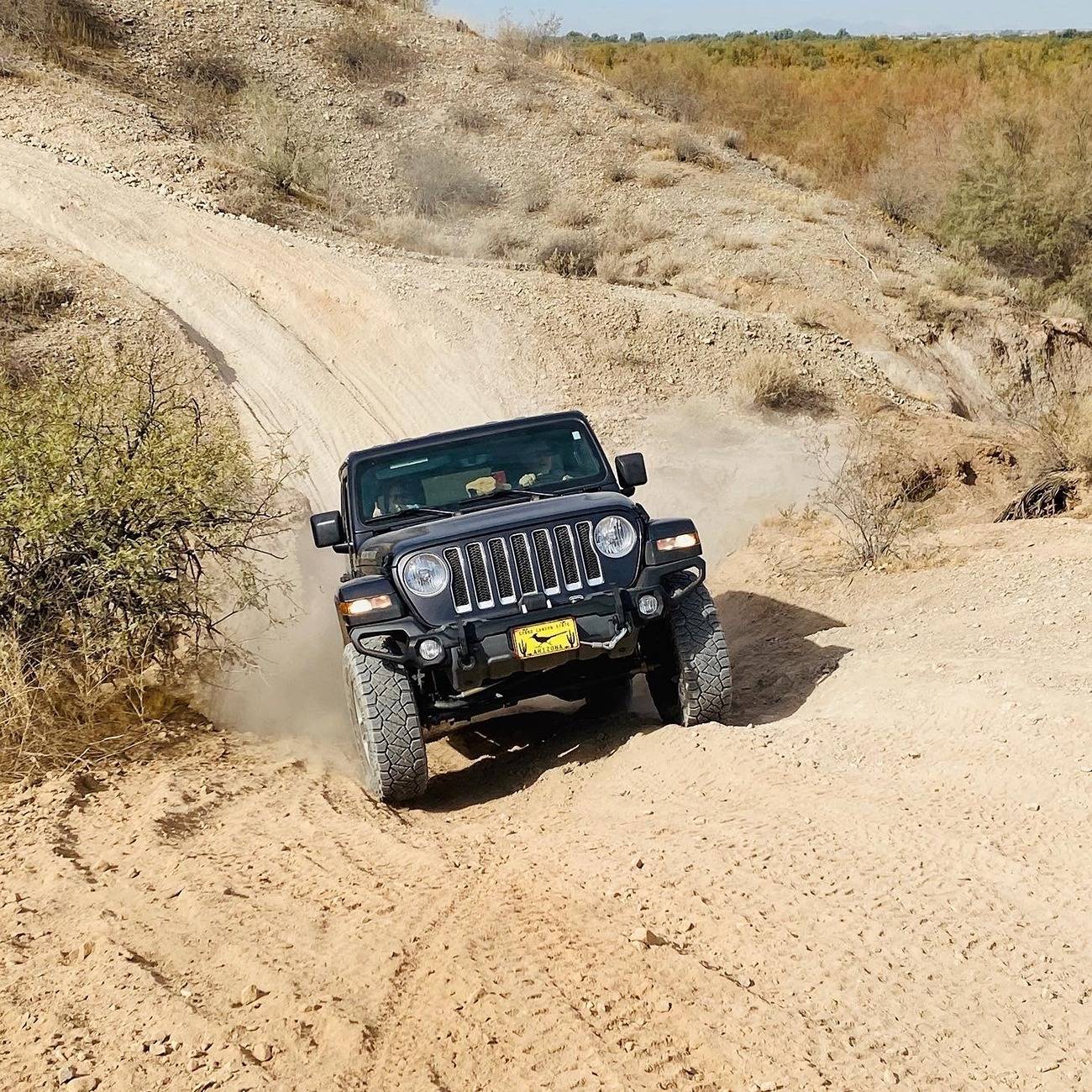 Jeep Gladiator Throwback Thursday - Post your favorite rig pics from the past JLU_climb