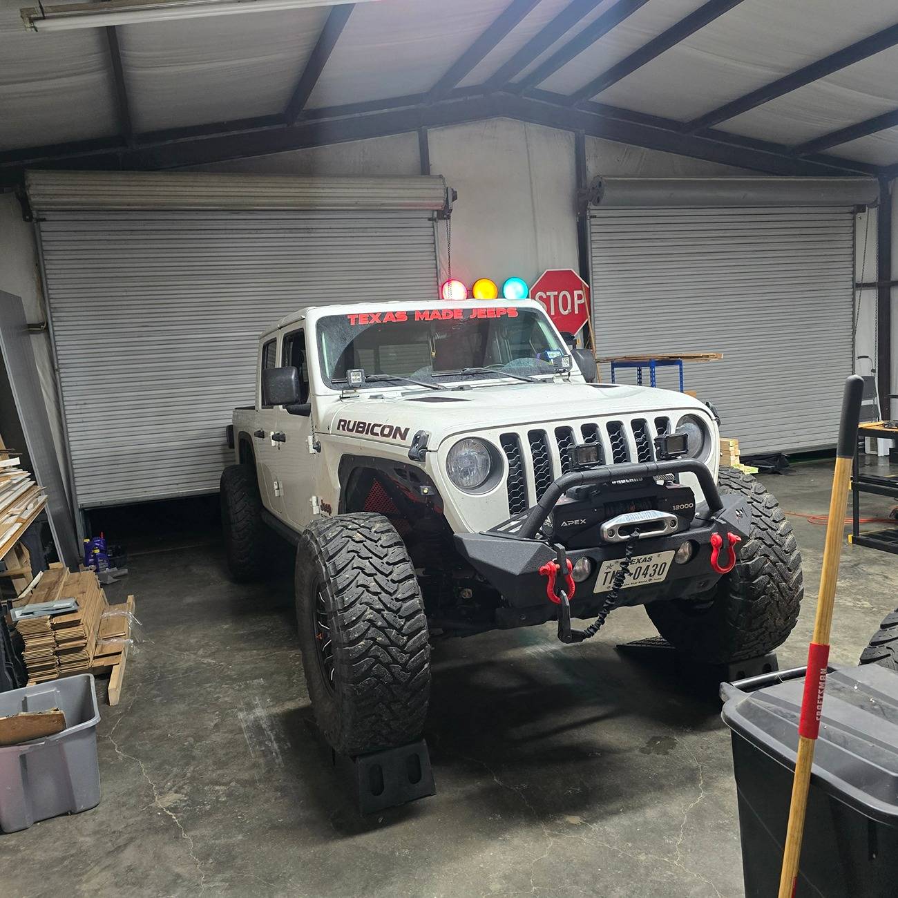 Jeep Gladiator No Lift and 37s? 20240726_004610