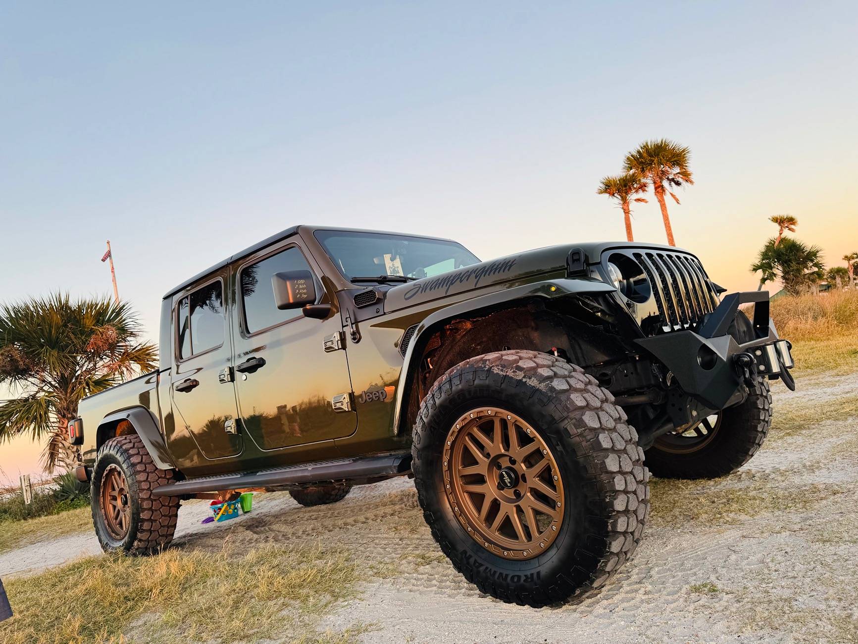 Jeep Gladiator No Lift and 37s? IMG_7015