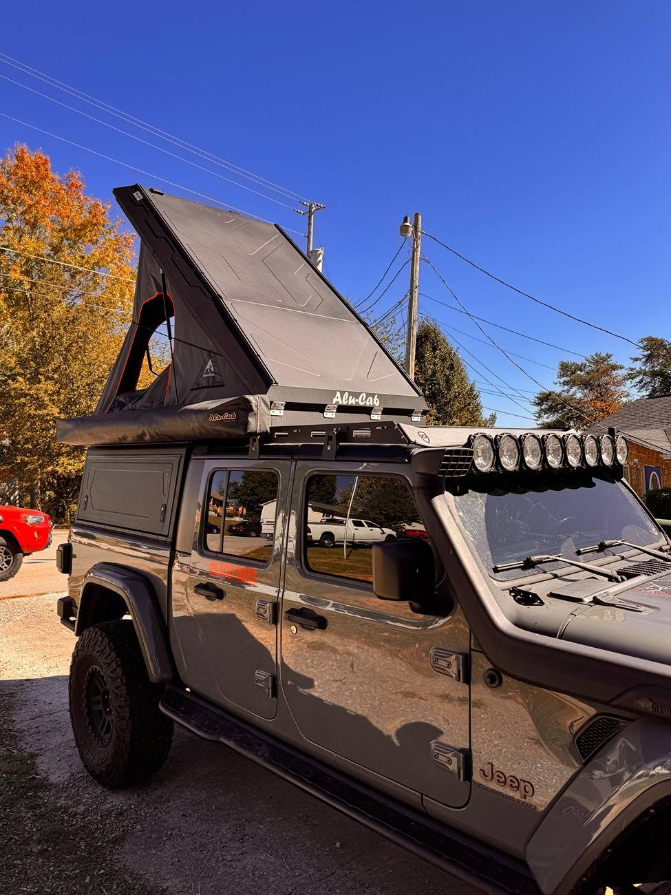 Jeep Gladiator Alu-Cab Contour Canopy Roll Call - not Camper IMG_1542