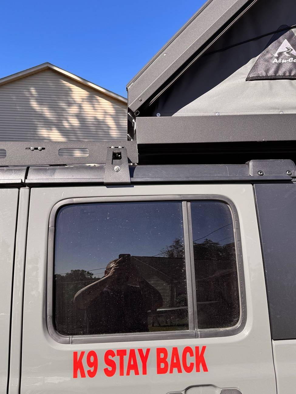 Jeep Gladiator Alu-Cab Contour Canopy Roll Call - not Camper IMG_1545