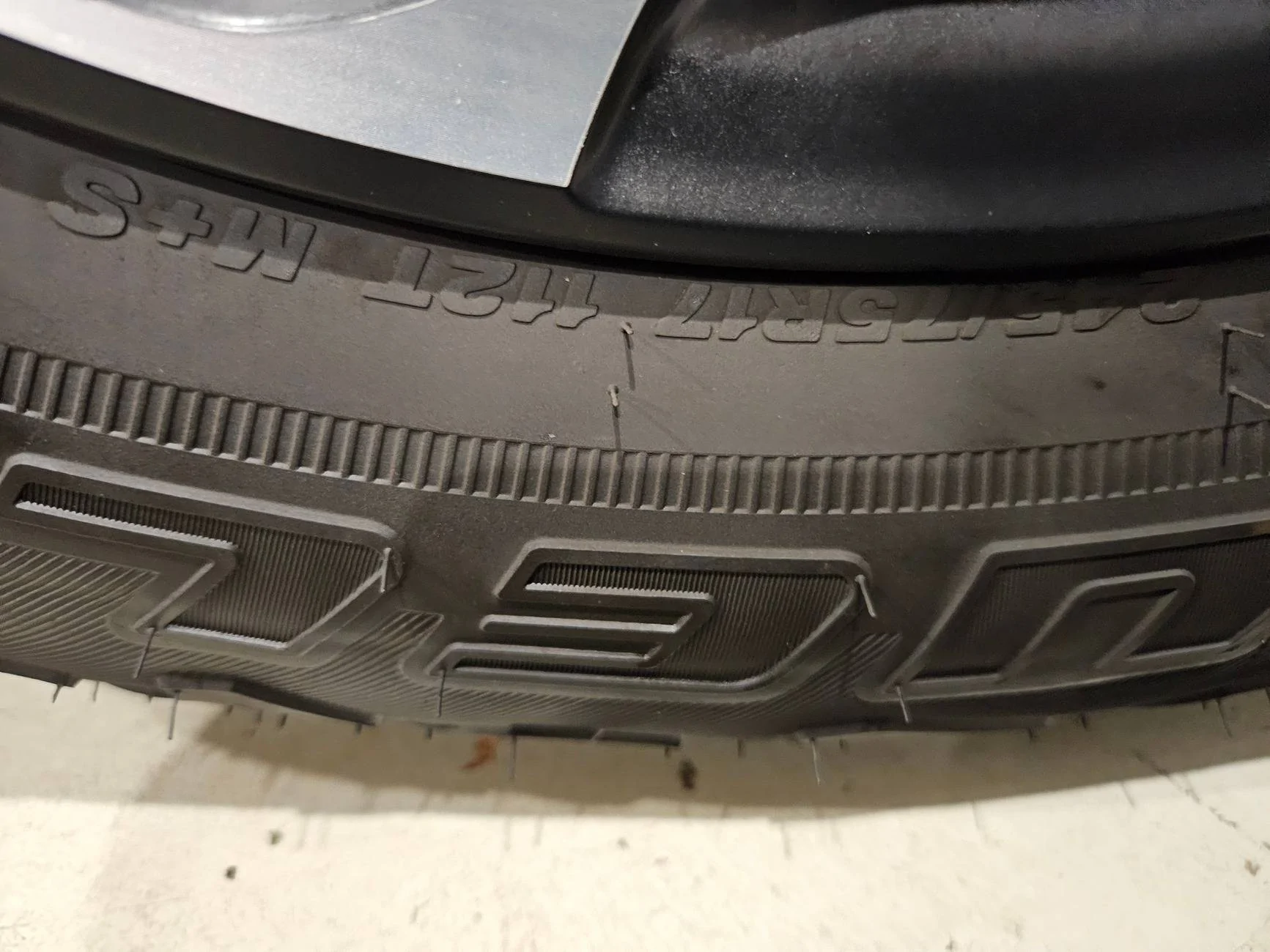 Jeep Gladiator Tyres Need a New Home - near new - off Night Eagle - in Australia 20241014_194803