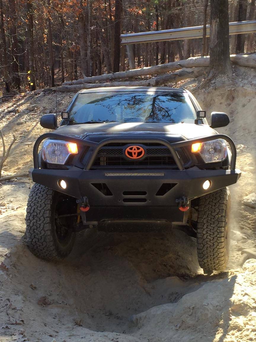 Jeep Gladiator Playing On Some Rocks On Daniel @ Uwharrie This Weekend 1000000187