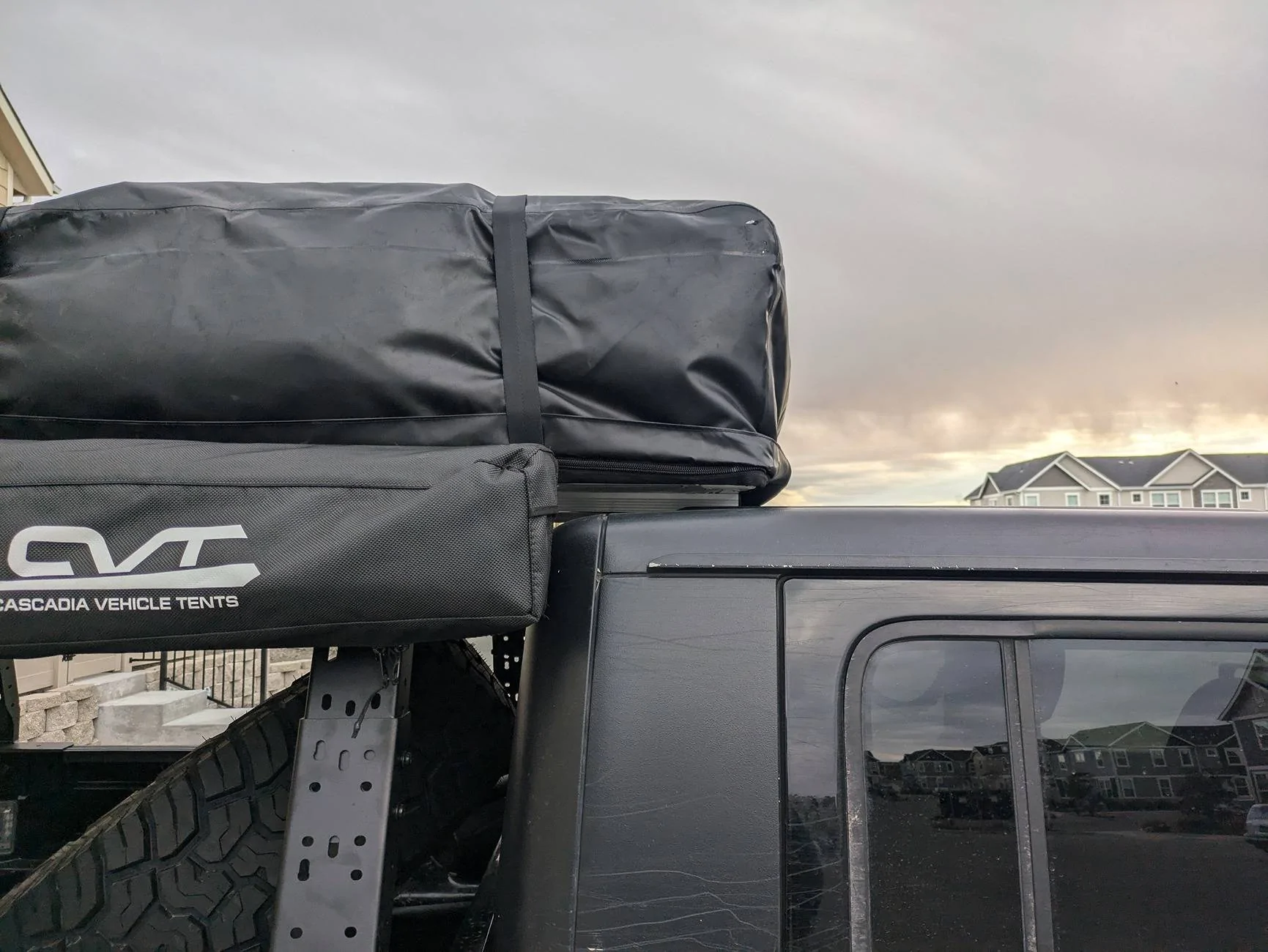 Jeep Gladiator DEAL OF A LIFETIME: Cascadia CVT tents nearly 90% off PXL_20241021_232926597