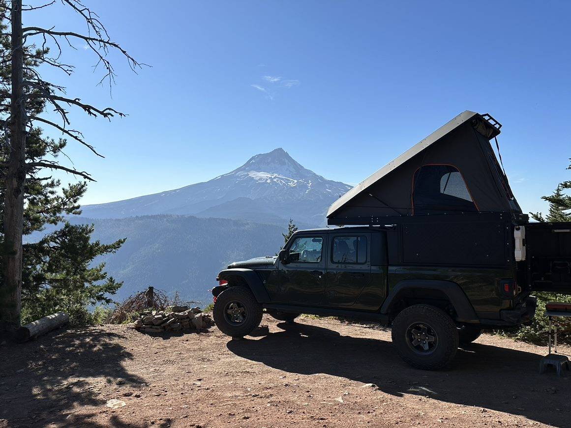 Jeep Gladiator Alu-Cab Canopy Camper Roll Call Jeep!.JPEG