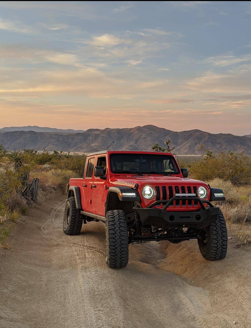Jeep Gladiator FIRECRACKER RED Gladiator JT Club 9110d7d1-684b-439a-8915-598dd87c0772-1_all_35251