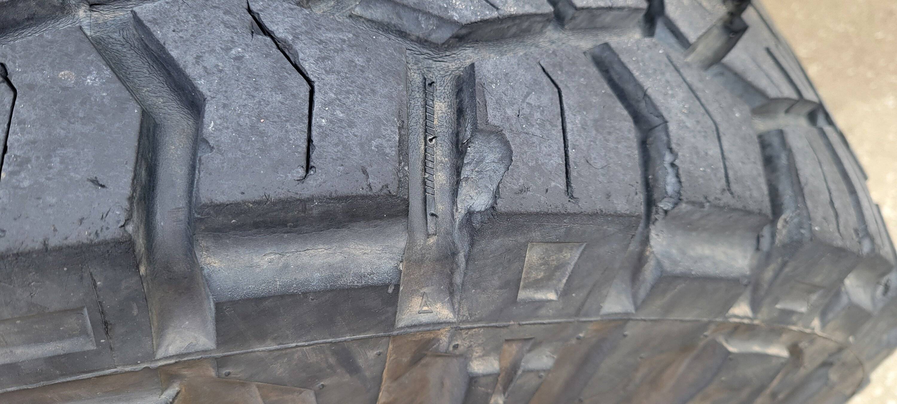 Jeep Gladiator Tire Chunking 20241016_140101