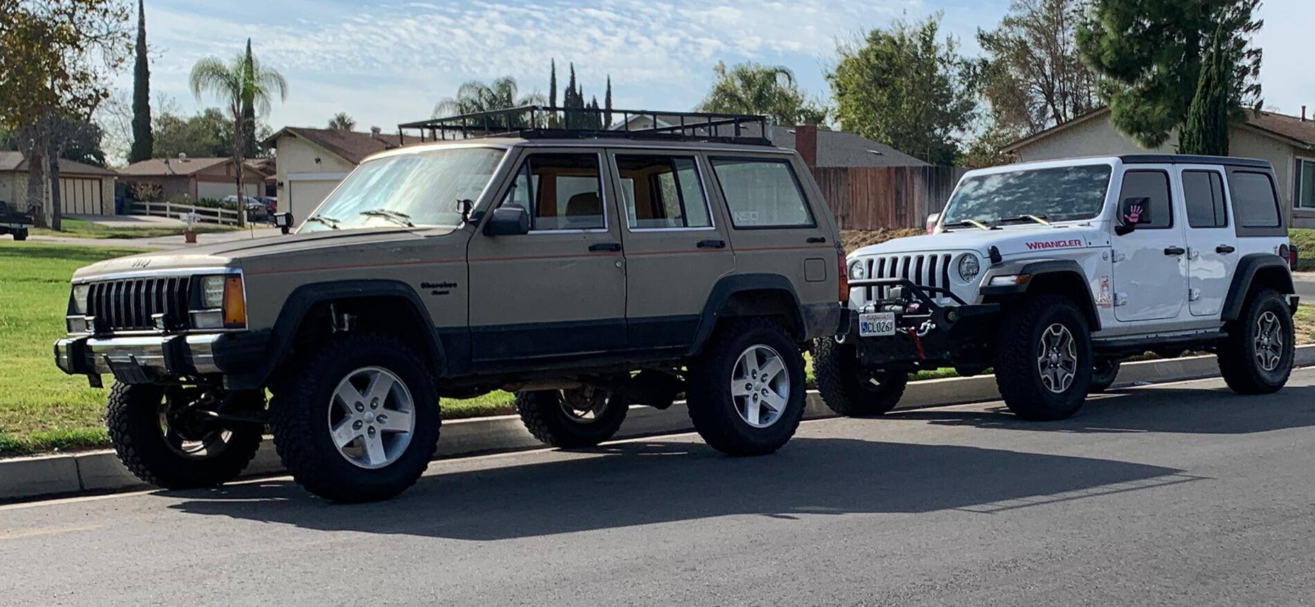 Jeep Gladiator Throwback Thursday - Post your favorite rig pics from the past IMG_5478
