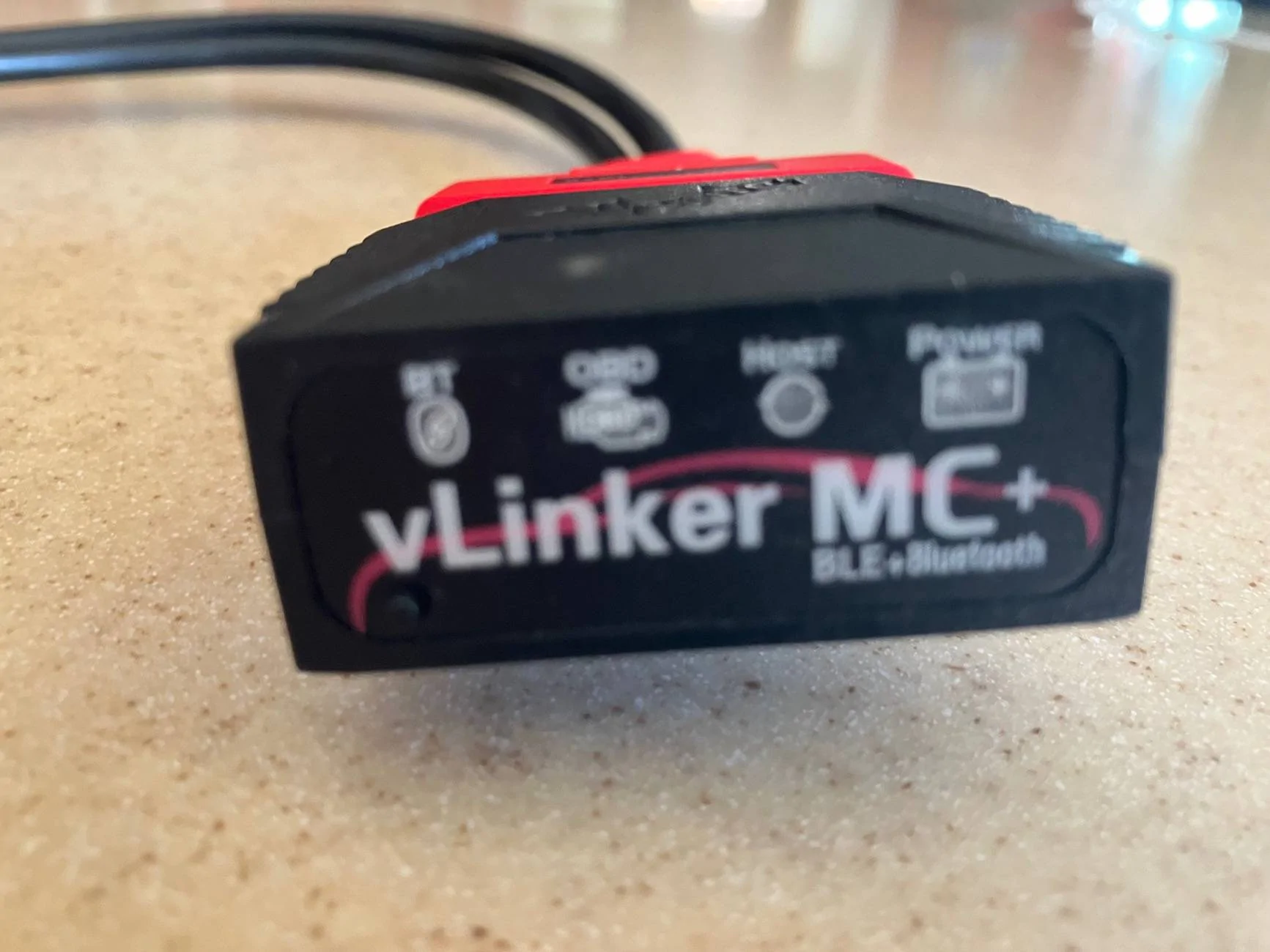 Jeep Gladiator Vgate vLinker MC+Bluetooth and Security cable IMG_2871