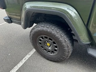 Jeep Gladiator FREE OBO AEV Wheels/New Tires, ARB Bumper - Lease Turn in part out IMG_2188