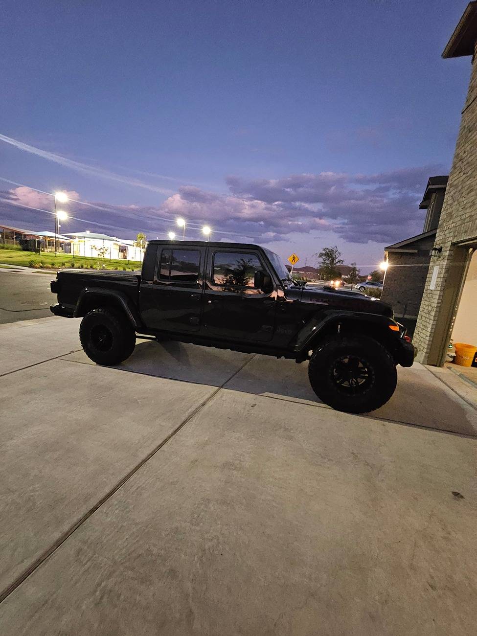 Jeep Gladiator 23 Gladiator Rubicon Build 20241028_191124
