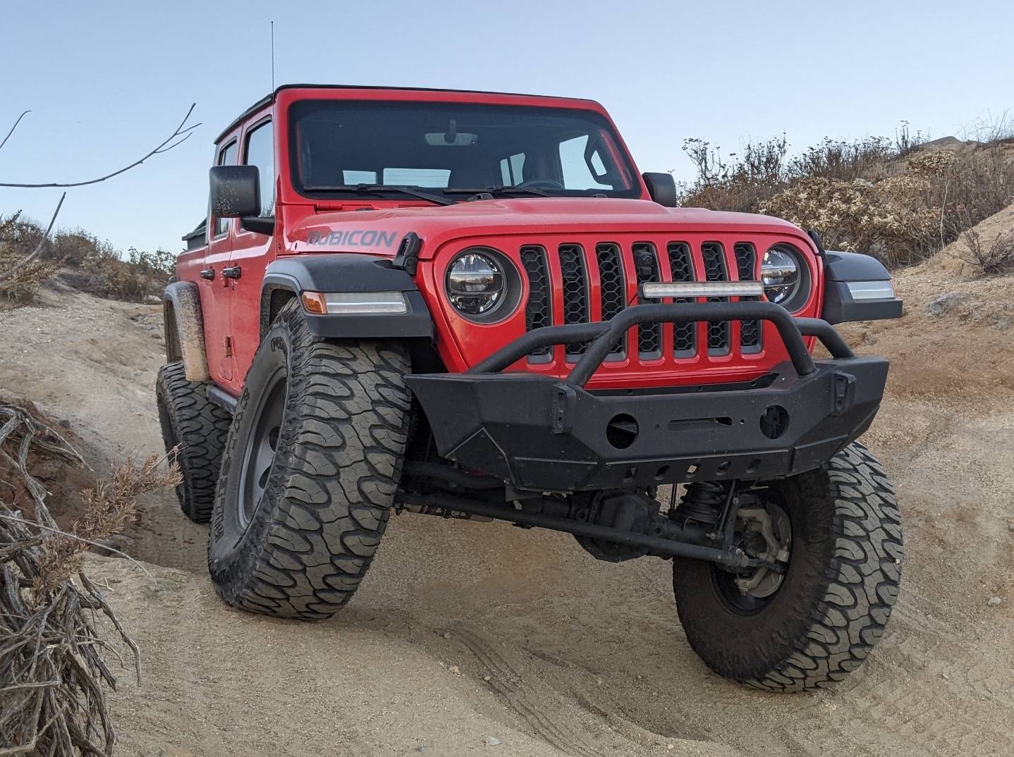 Jeep Gladiator FIRECRACKER RED Gladiator JT Club 1000015695