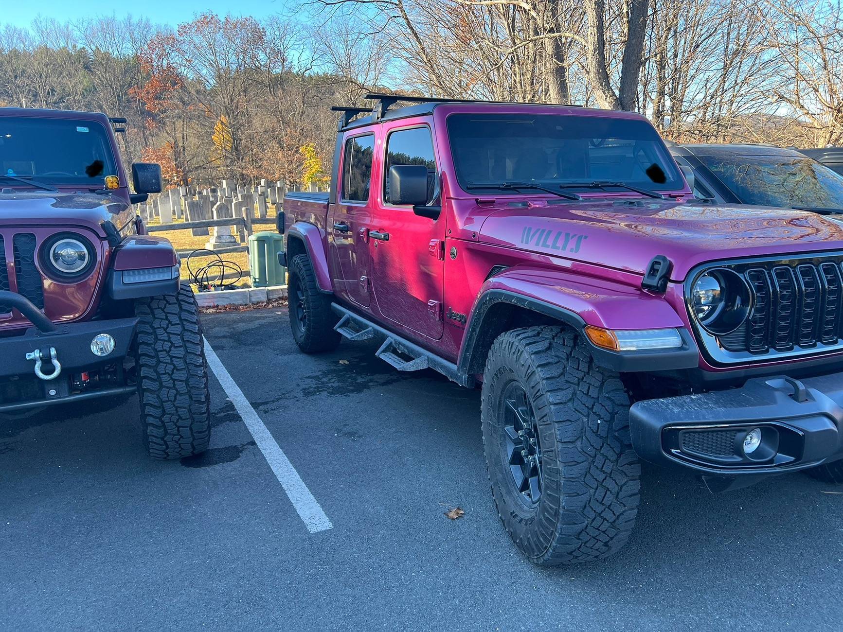 Jeep Gladiator Jeeps Parking Next To Jeeps IMG_2116