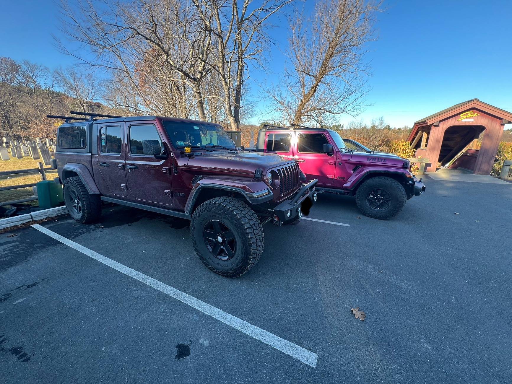 Jeep Gladiator Jeeps Parking Next To Jeeps IMG_2115