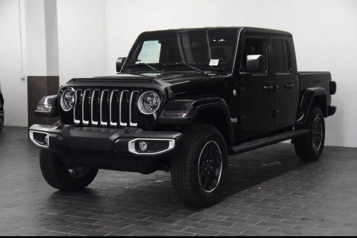 Jeep Gladiator Just got my first Gladiator! Need help on mods new to jeeps IMG_9630