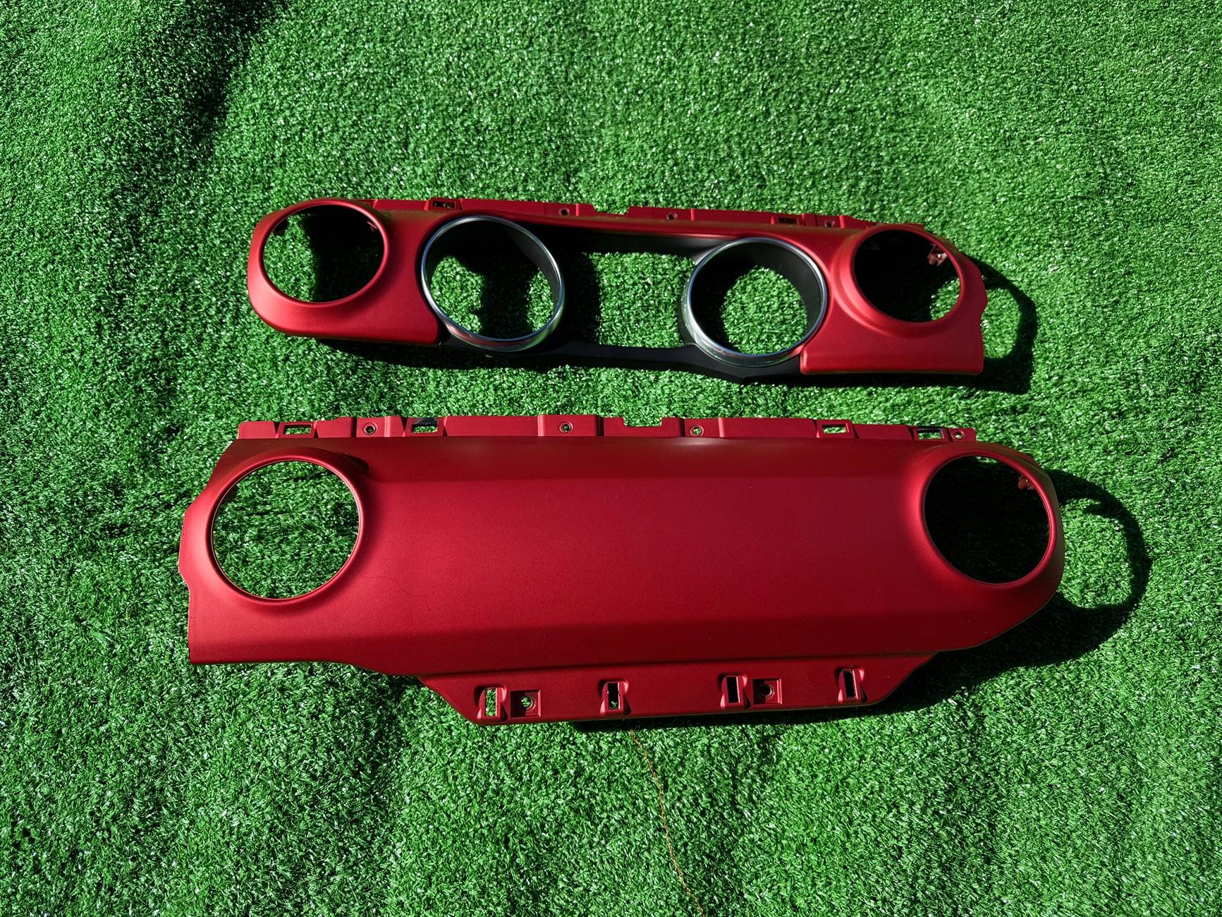 Jeep Gladiator OEM rubicon red dash IMG_9046