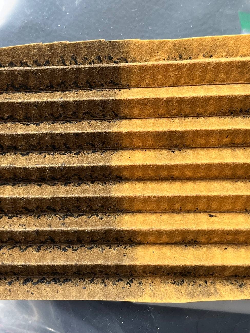 Jeep Gladiator Black Debris in Oil Filter/Analysis Report IMG_3311