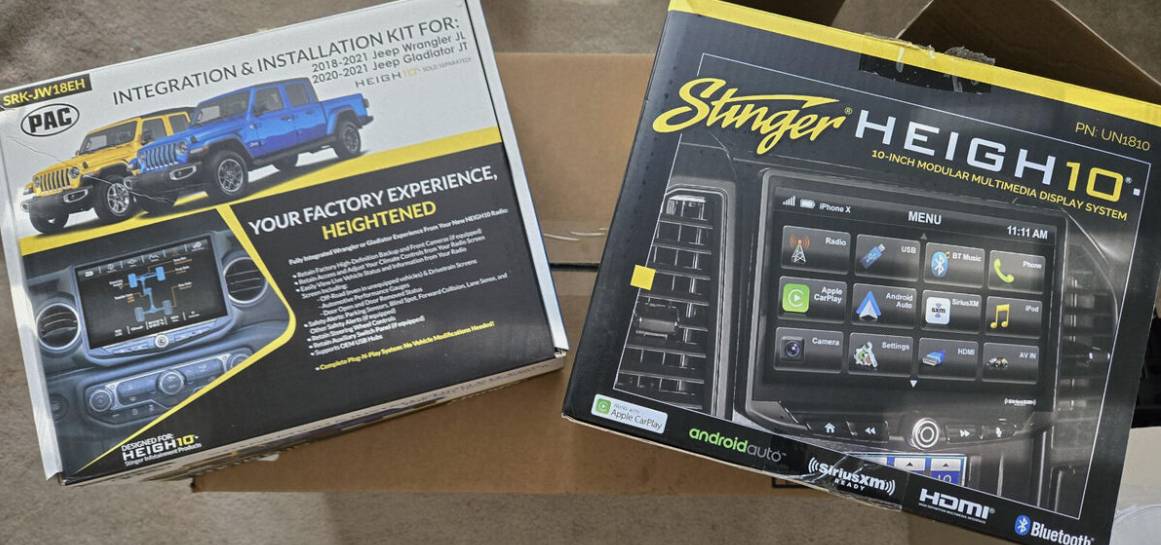 Jeep Gladiator STINGER HEIGH10 Radio 10" PN UN1810 + KIT SRK-JW18EH Jeep JL / Gladiator IMG_4019