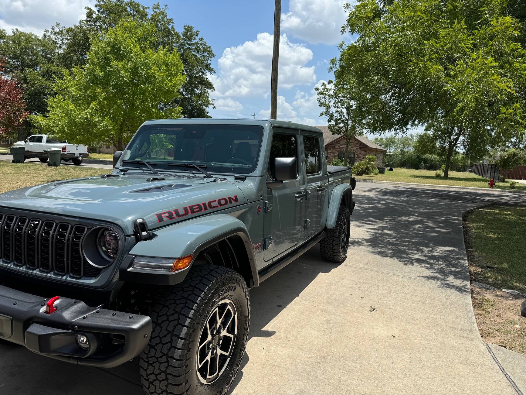 Jeep Gladiator Low MPG 2024 Rubicon X IMG_6095