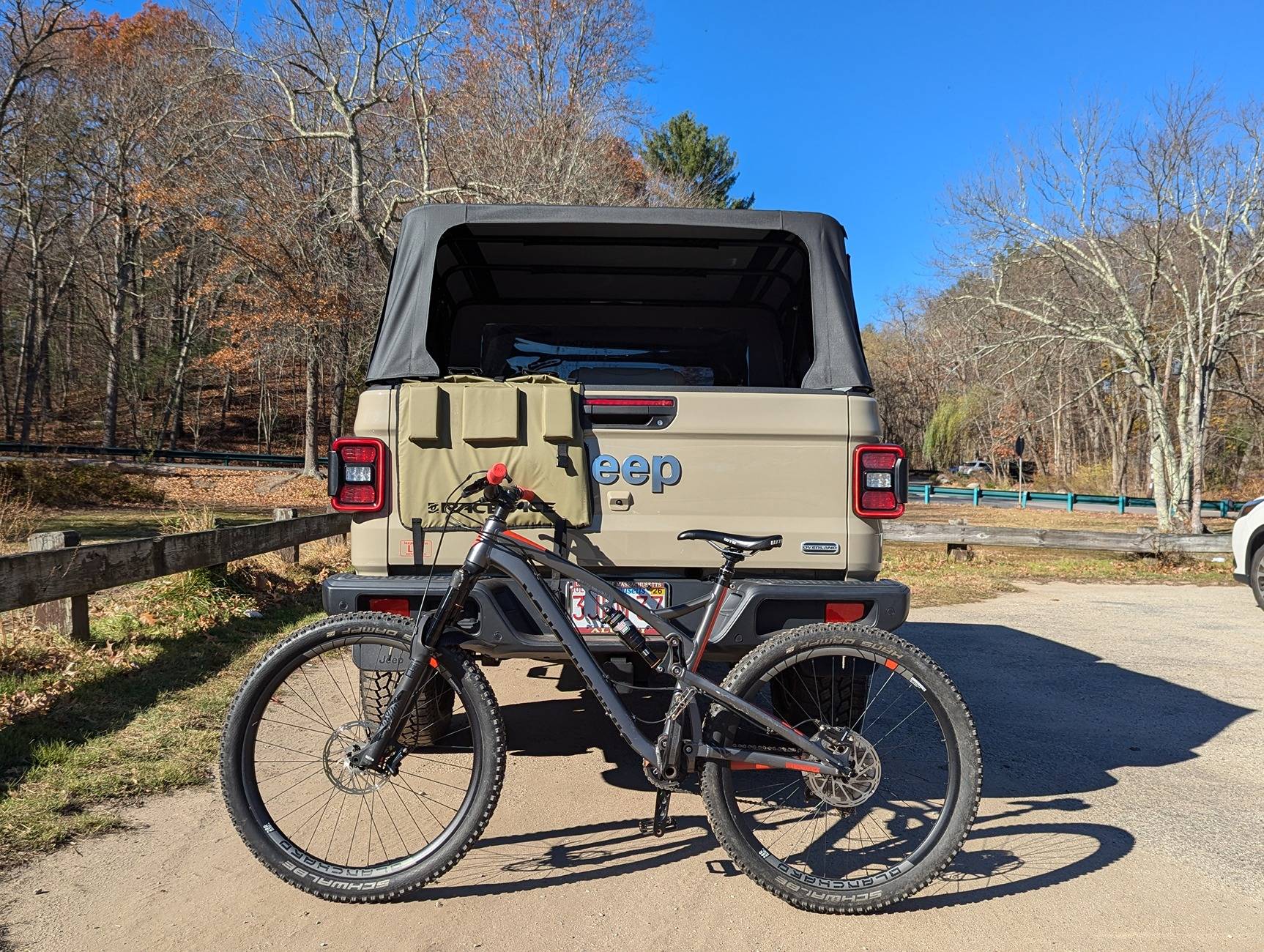 Jeep Gladiator Gladiators + Mountain Biking Photos - Post Yours PXL_20241108_164413313