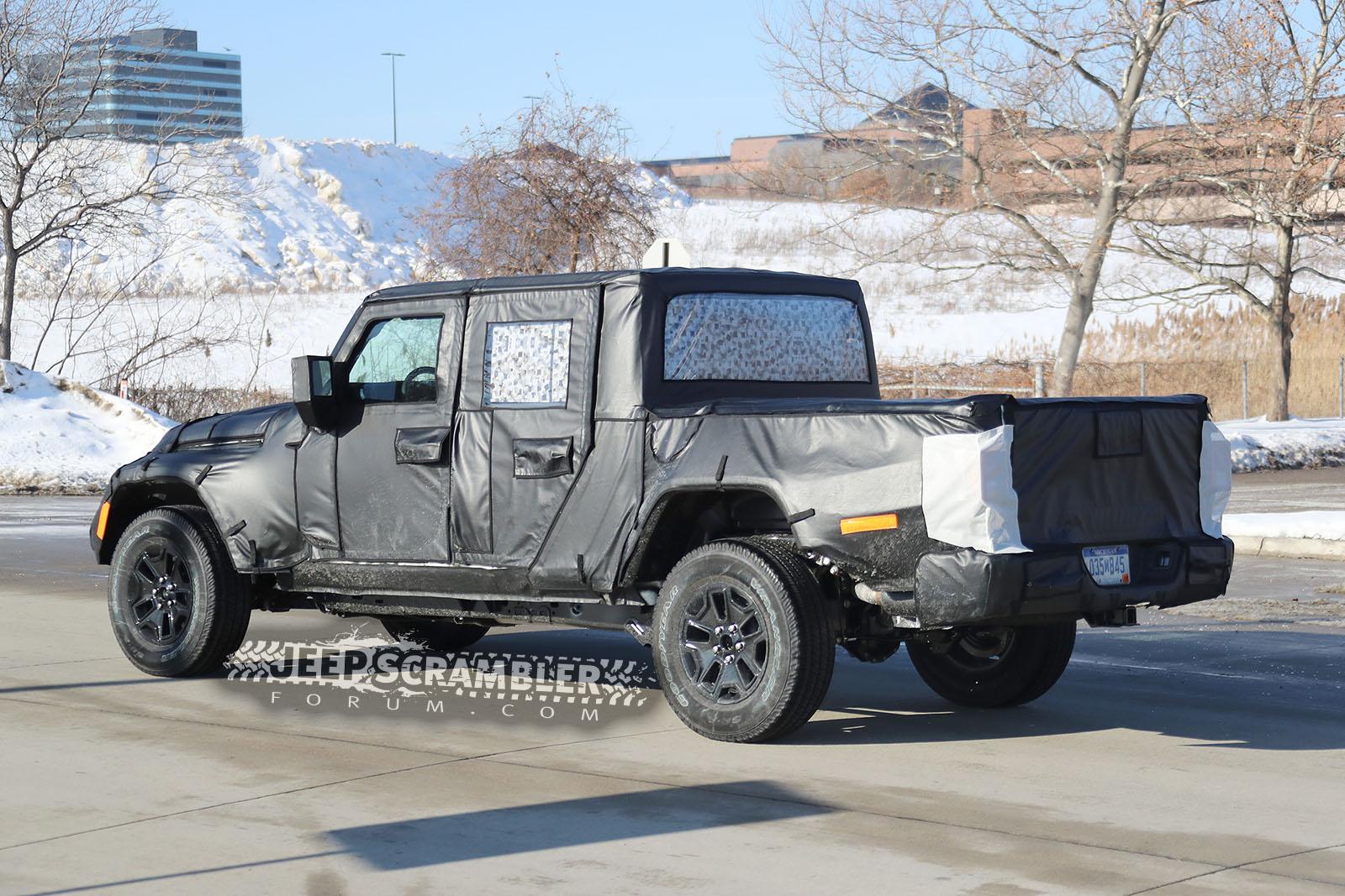 Jeep Gladiator Spied: JT Jeep Gladiator Pickup tailgate comes into better view Jeep-Pickup-JT-Scrambler_Tailgate_012