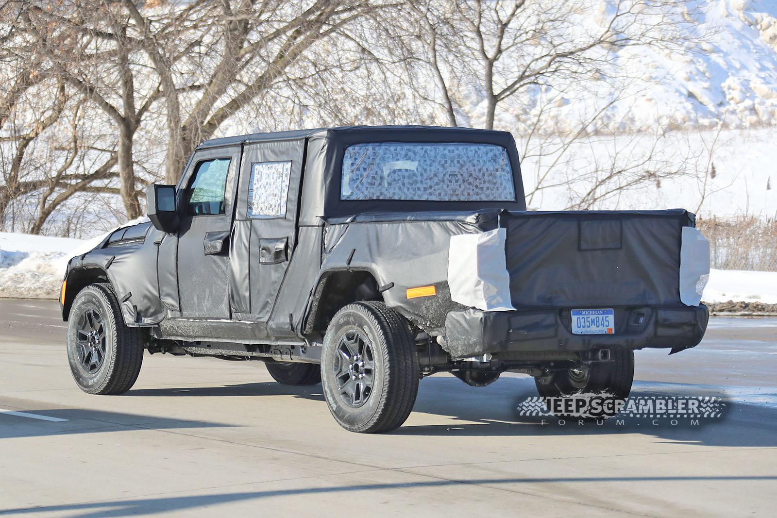 Jeep Gladiator Spied: JT Jeep Gladiator Pickup tailgate comes into better view Jeep-Pickup-JT-Scrambler_Tailgate_013