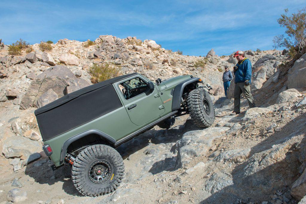 Jeep Gladiator Our latest Jeep Gladiator Pickup Truck renderings! DSC_8967-1024x684