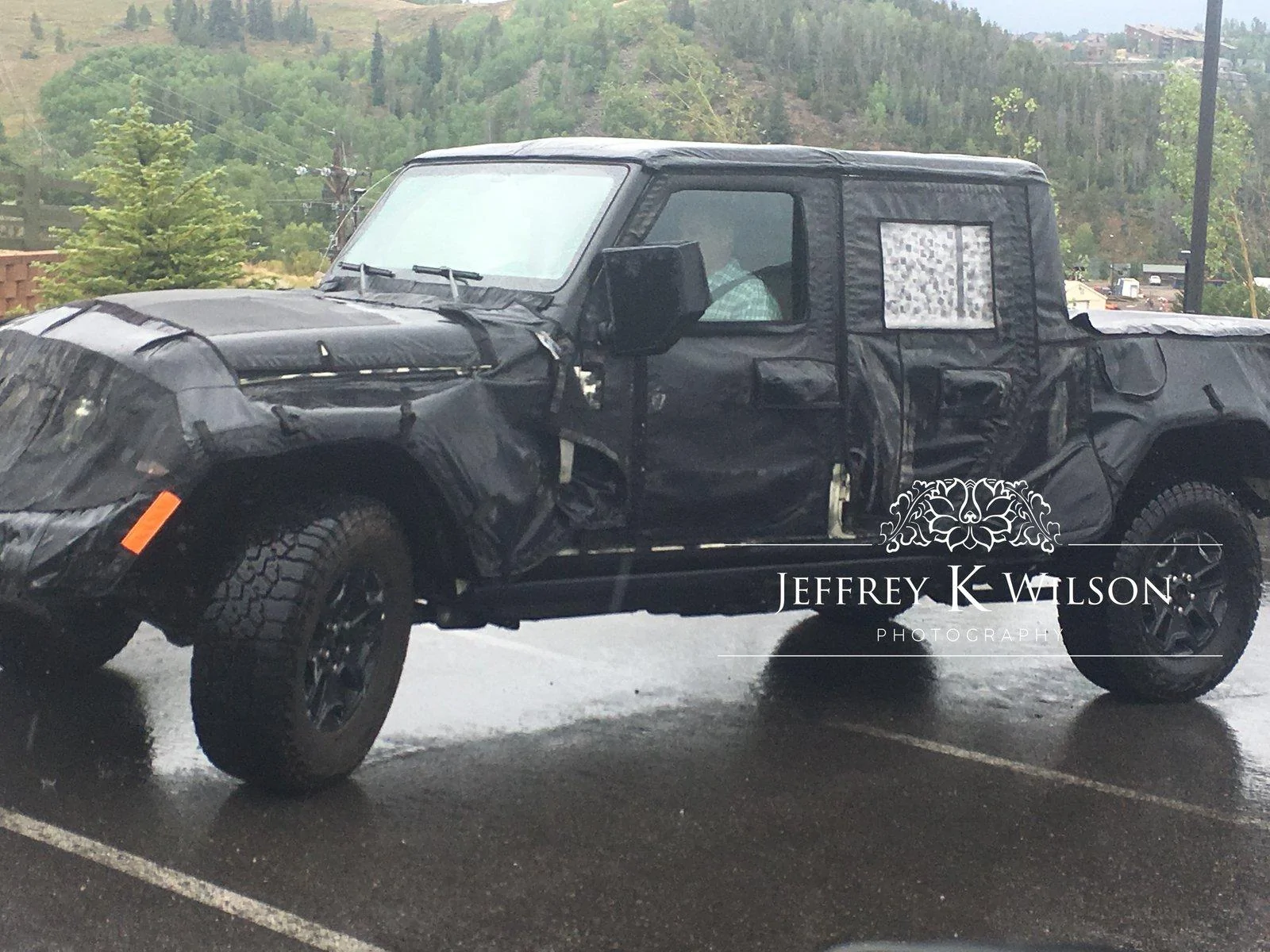 Jeep Gladiator Spied Jeep Scrambler pick up.  Heard a diesel under the hood. IMG_1641