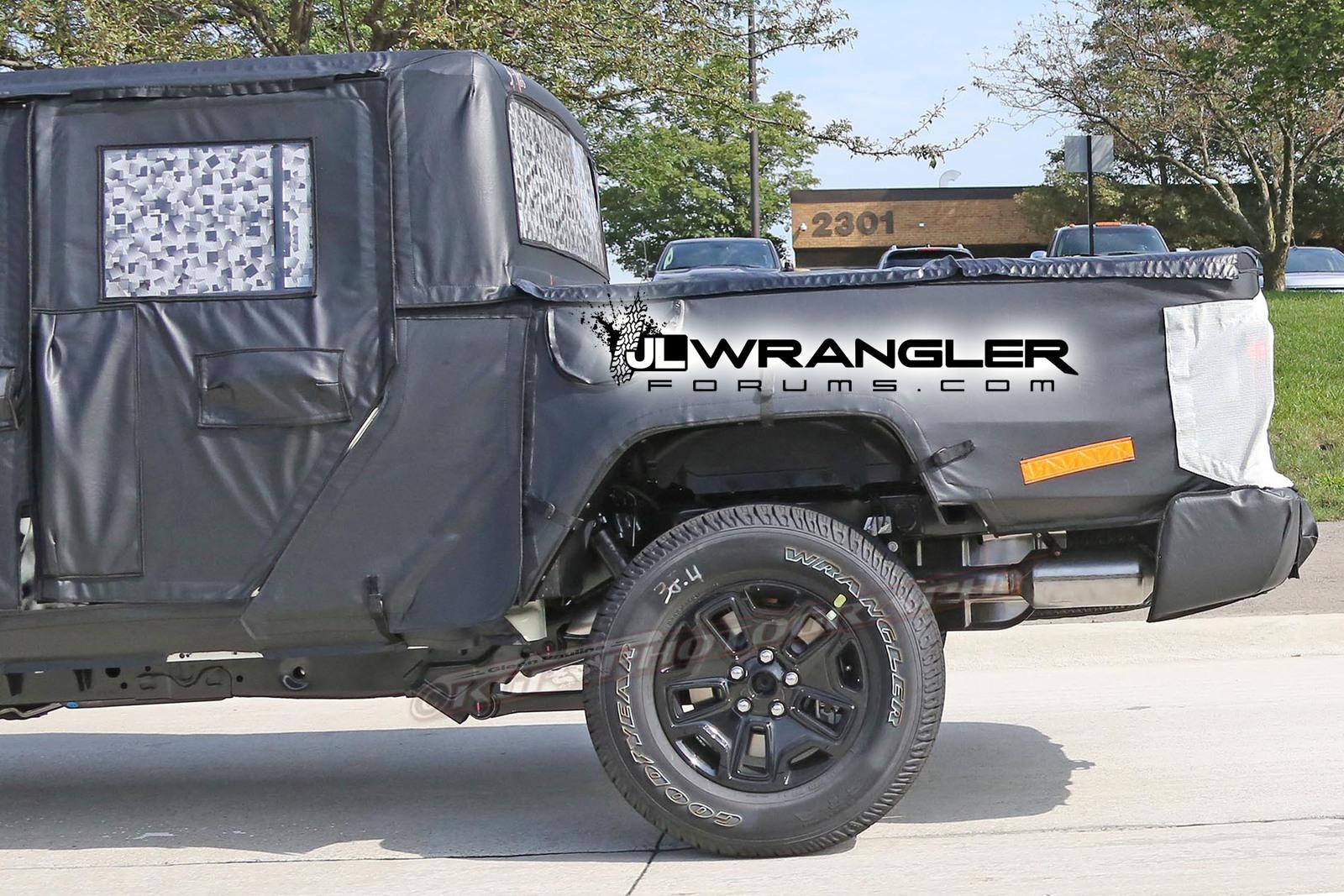 Jeep Gladiator Jeep Gladiator Pickup Truck (JT) Spy Pics and Videos! 2019-jeep-scrambler-pickup-jt-wrangler-04-