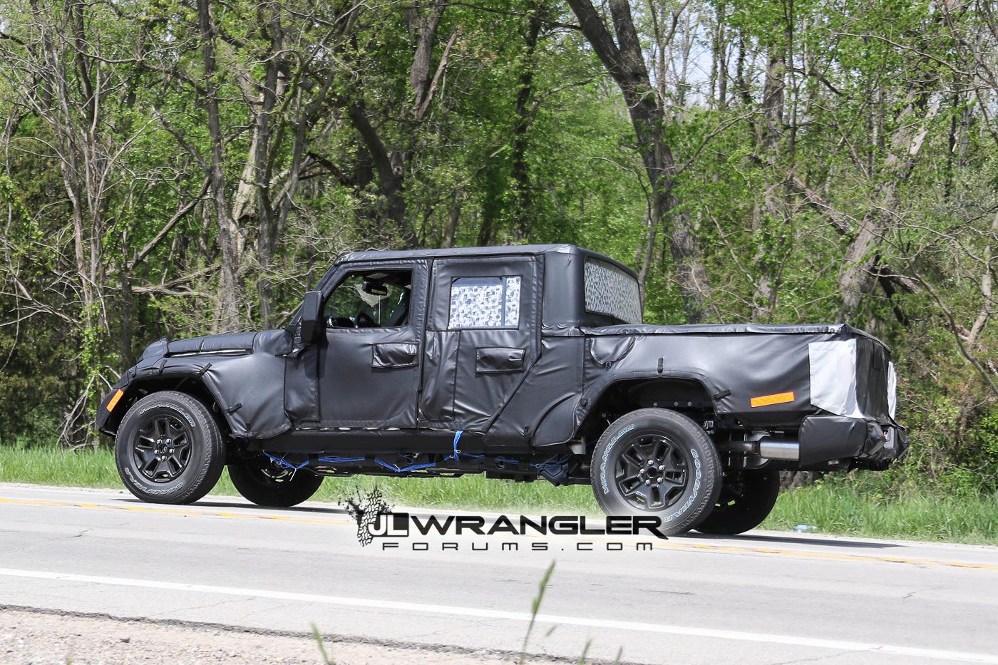 Jeep Gladiator Jeep Gladiator Pickup Truck (JT) Spy Pics and Videos! 2019-jt-jeep-wrangler-pickup-truck-10-