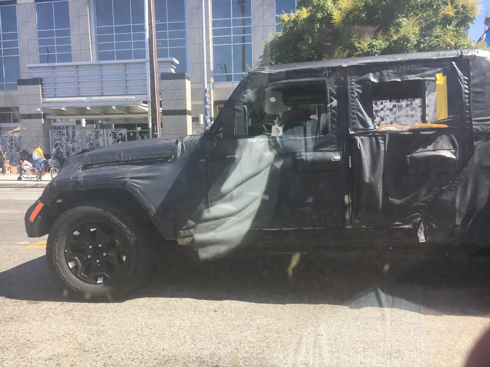 Jeep Gladiator Scrambler spotted in LA uc?id=0B7HEXTV7Gj3ES3gtMUJYZlhhYW5oU3ZrU2pFcHZqXzZyb0tF