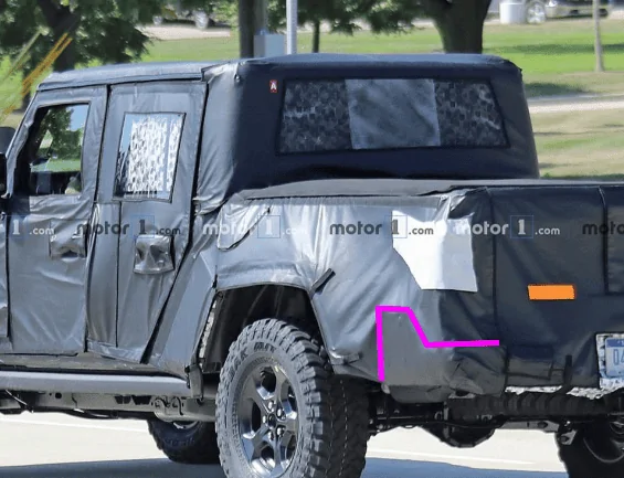 Jeep Gladiator JT spotted with new interior upload_2018-9-4_10-51-3