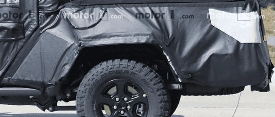 Jeep Gladiator JT spotted with new interior Sid