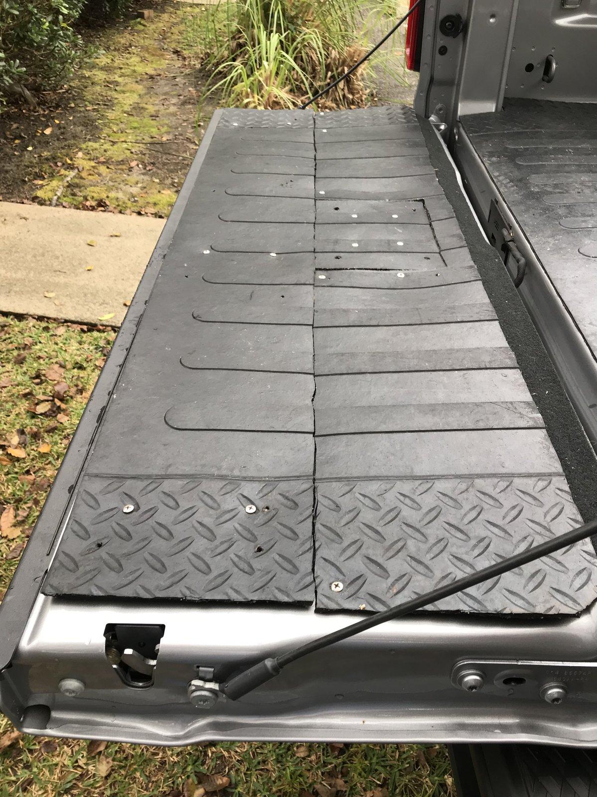 Jeep Gladiator Proper bed mat solution for those in need 198254B3-1C7D-463A-AD1D-A11EFD0C9103