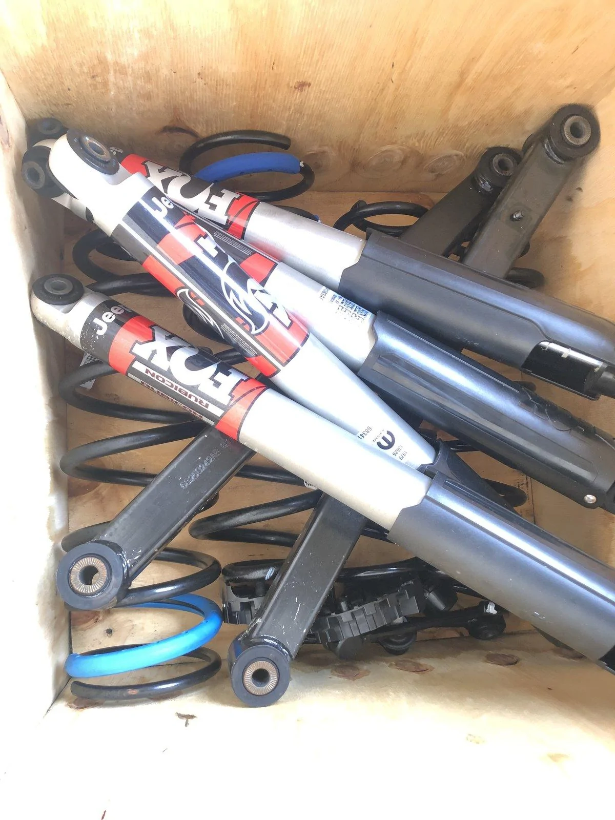 Jeep Gladiator Never driven on rubicon fox shocks (8 miles from dealer) F5BCD1DF-8BB6-4892-ABA7-E073D56733D6