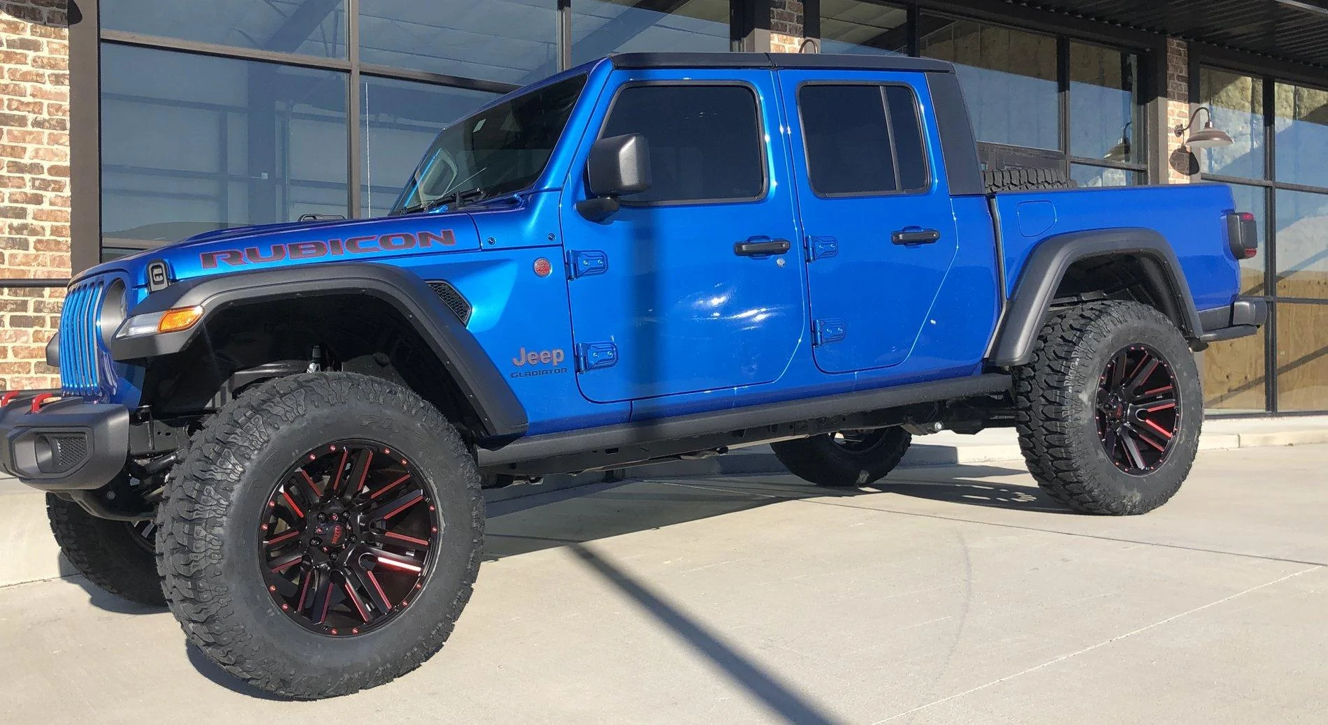 Jeep Gladiator HYDRO BLUE PEARL Gladiator JT Club 27B6ECED-257B-49A3-98FD-6130EF686EAA