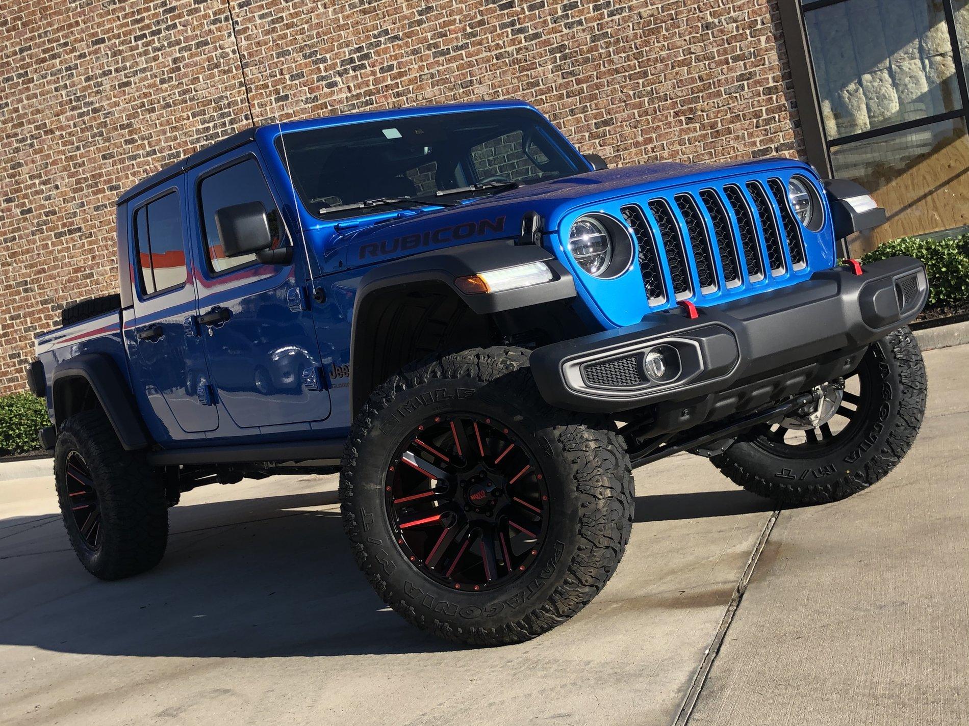 Jeep Gladiator HYDRO BLUE PEARL Gladiator JT Club 7BAB0E80-92A9-42ED-B945-677029361B84