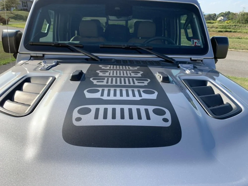 Jeep Gladiator Hood graphic availability? IMG_3677