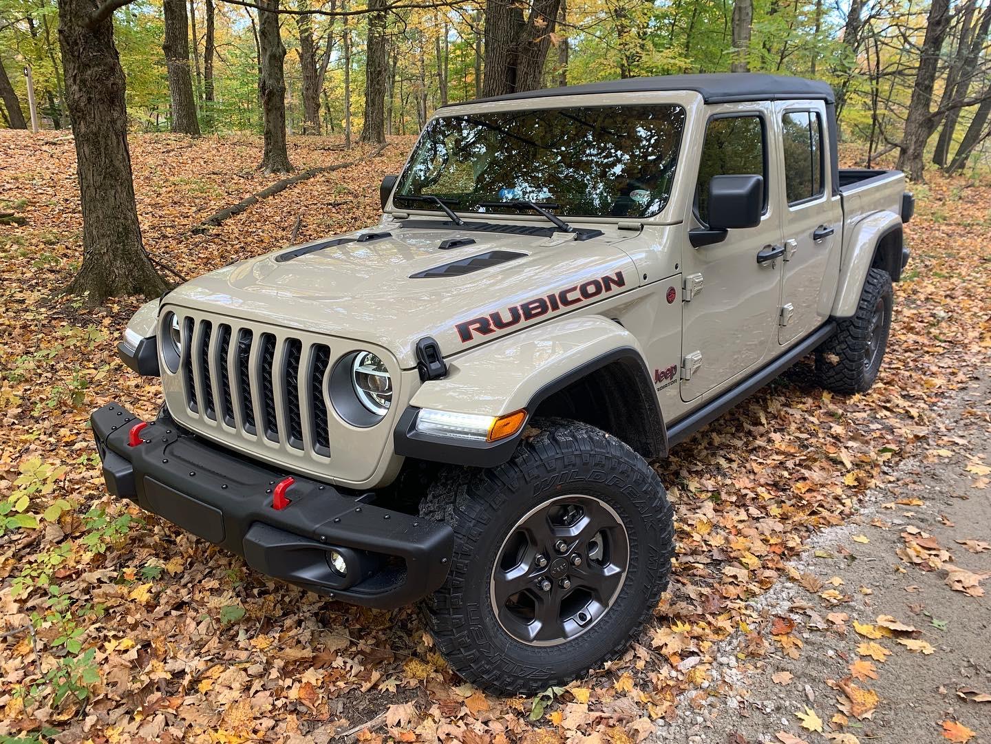 Jeep Gladiator Gator AND/OR Gobi Pics 29A40610-0E3C-430A-9552-C7B6AC354A23