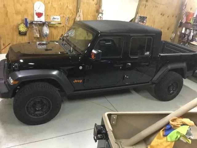 Jeep Gladiator Can you run 35”s on a stock Gladiator Max Tow? 628A0212-06BF-433C-BE57-F5FA37199A06