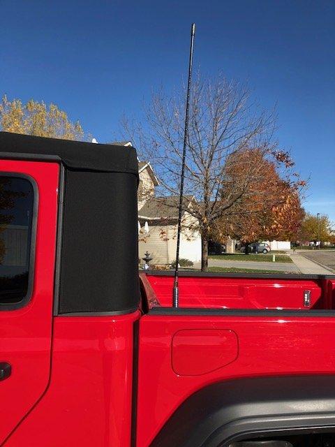 Jeep Gladiator Anybody mounted a CB? image0