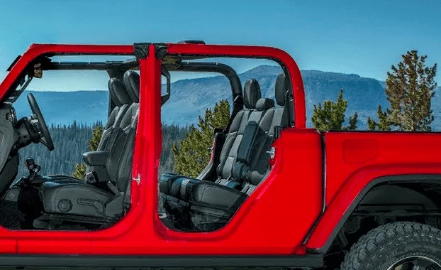 Jeep Gladiator Is Softtop that fully retracts technically feasible? Screen Shot 2019-10-25 at 8.43.25 AM