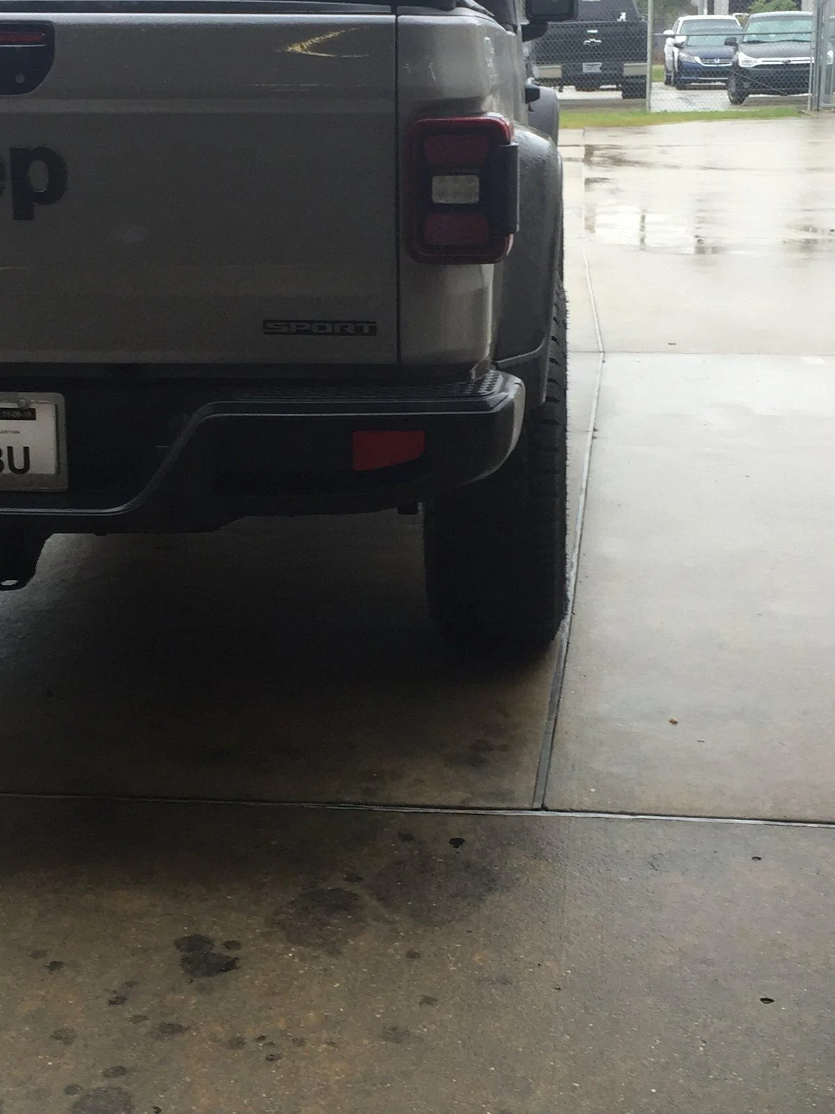 Jeep Gladiator Anyone considering 34”? D41D2BAE-948F-4F13-BF31-924E142524B5